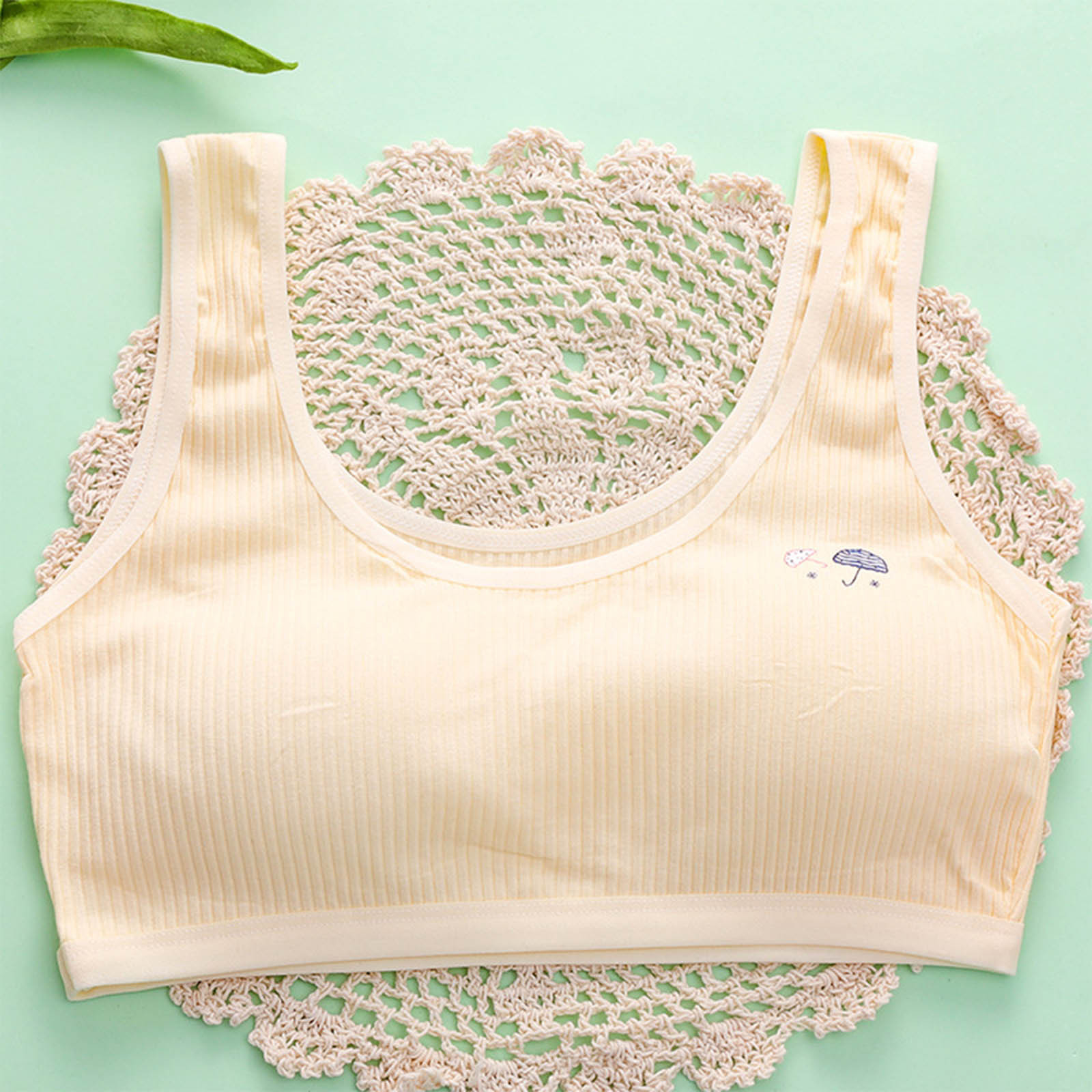 Cethrio Sports Bras for Girls, Wireless Seamless Comfortable Cotton Girls Bralettes Beige Size 13-14 T